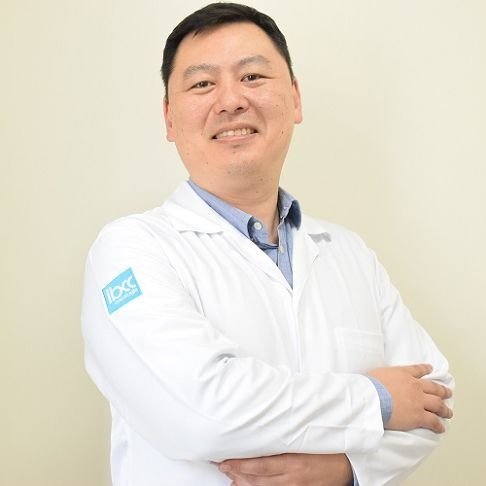 Dr. Marcio Kawano