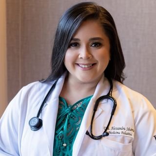 Dra. Alessandra Paz Silverio