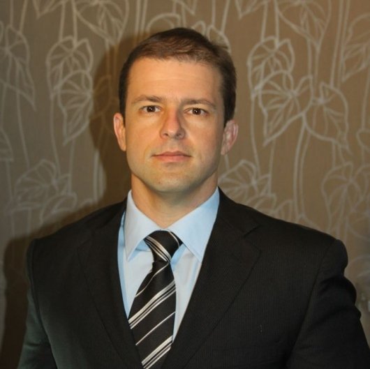 Dr. Henrique Chaves