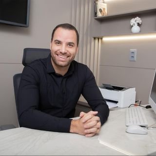 Dr. Rodrigo Magno