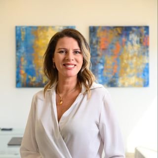 Dra. Ingrid Stoll