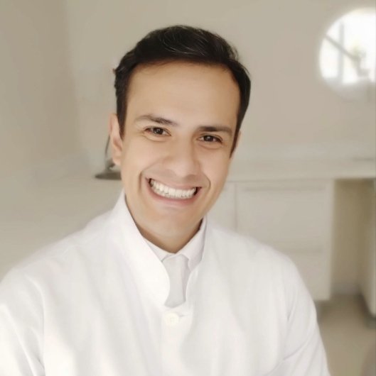 Dr. Breno Jorge