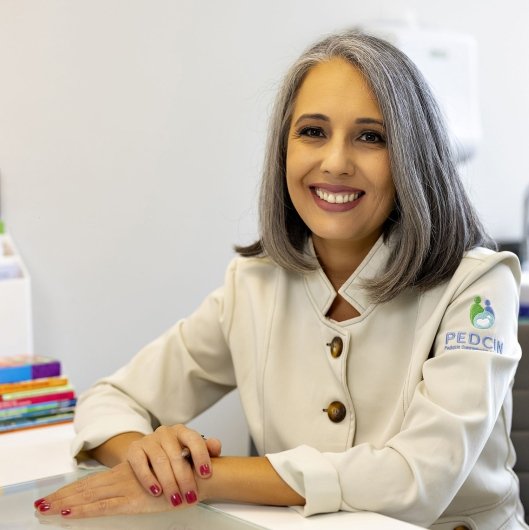 Dra. Marcia Andrea De Oliveira Schneider