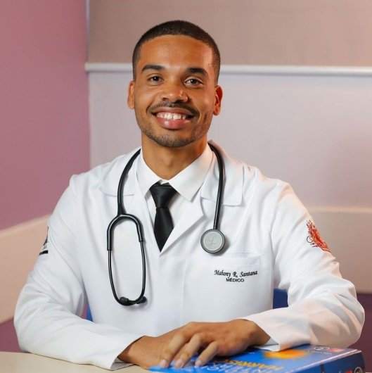 Dr. Mahony Santana