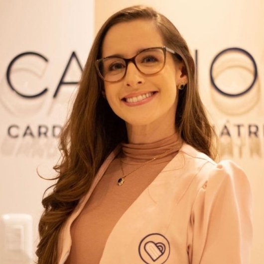 Dra. Camilla Cangussú Ferreira