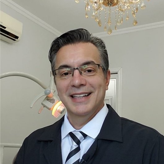 Prof. Dr. Rodrigo Ziroldo