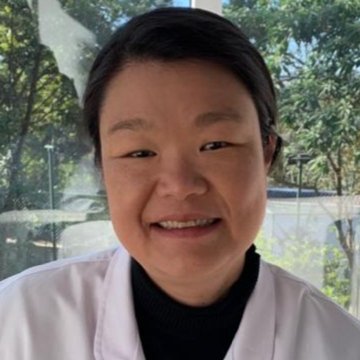 Dra. Fabiana Taguchi Fryszer