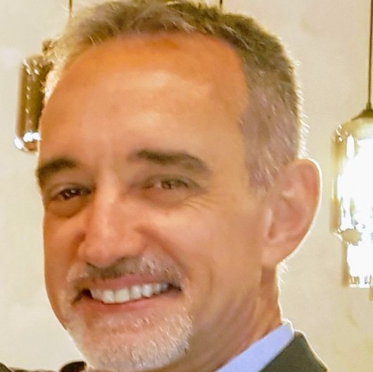 Dr. Carlos Eduardo Vieira Canarim