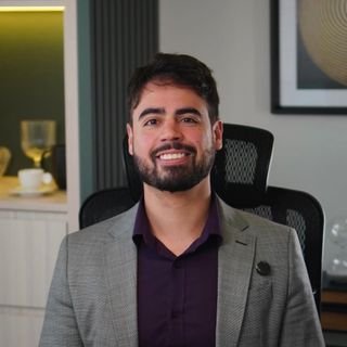 Dr. Tiago Suassuna