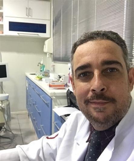 Dr. Fernando Antônio Lopes De Moraes
