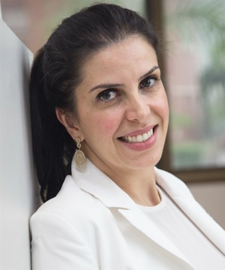 Dra. Thais Pereira Costa Magalhães