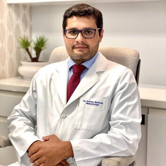 Dr. Everton Barbosa