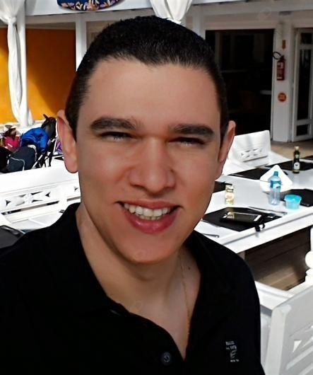 Dr. Daniel Machado