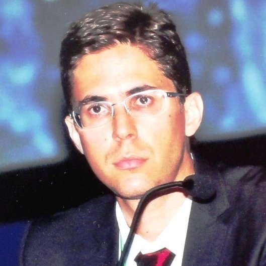 Dr. Fernando Esbérard