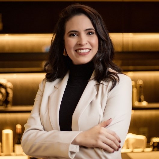 Dra. Adriana Mendes Barros