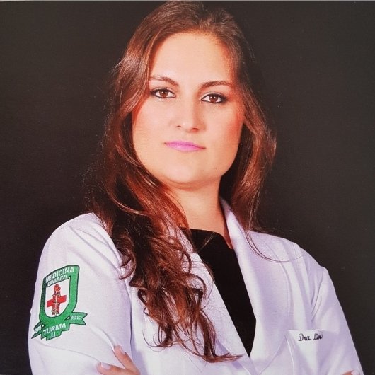 Dra. Lívia Saes Vasques