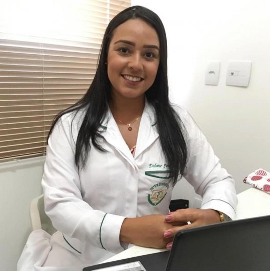 Dra. Dalane Ferreira