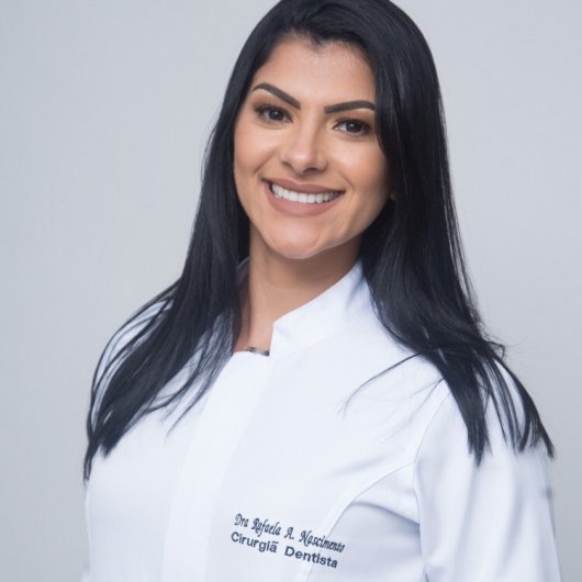 Dra. Rafaela Alves
