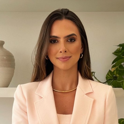 Dra. Laura dos Santos Cesa