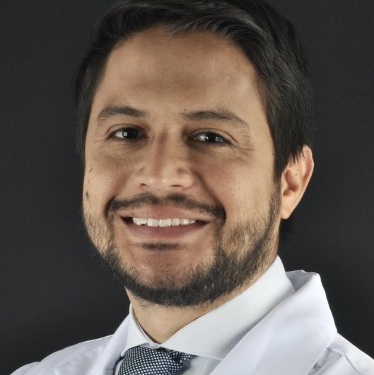 Dr. Thiago Ramos