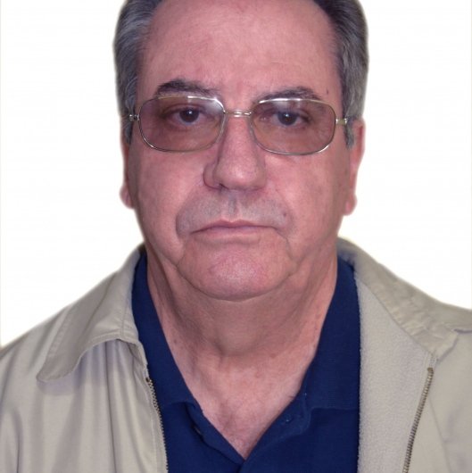 Dr. Tobias Vargas