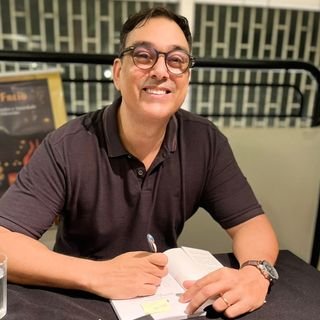 Dr. Diego Santos Lara