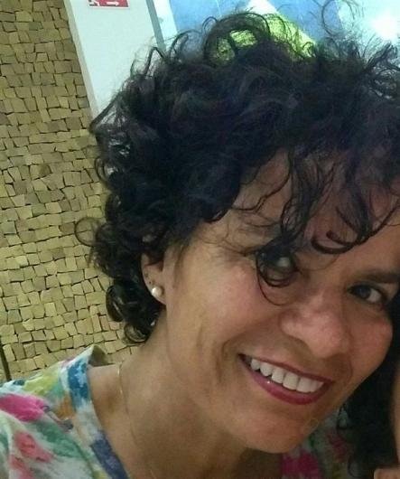 Dra. Jacqueline Rodrigues de Oliveira