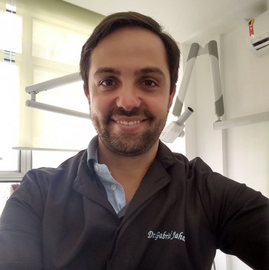 Dr. Gabriel Jahara