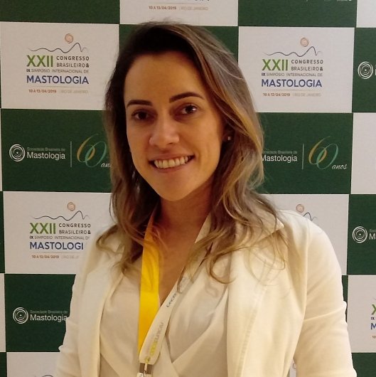 Dra. Kennia Oliveira
