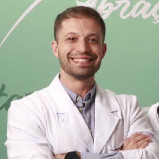 Dr. Wallace Junior