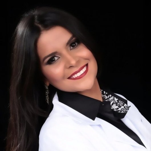 Dra. Sanna Paula Campos