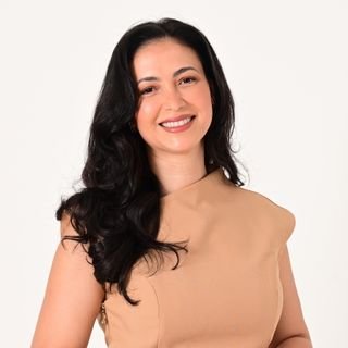 Dra. Aline Cunha Lima