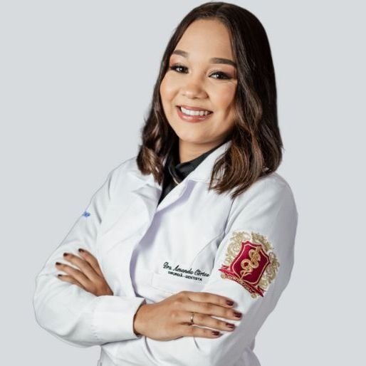 Dra. Amanda Côrtes