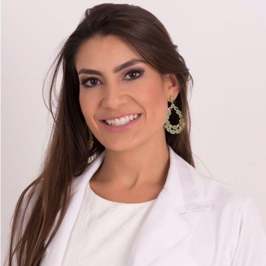 Dra. Nathalia Mastrocola Luz