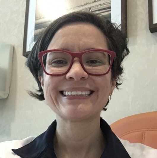Dra. Suzane da Cunha Ferreira
