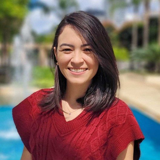 Dra. Nayara Stefany Leite de Lima
