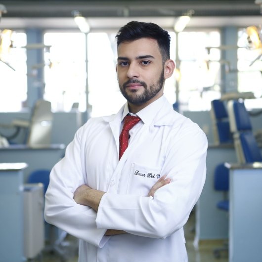Dr. Lucas Del Vigna