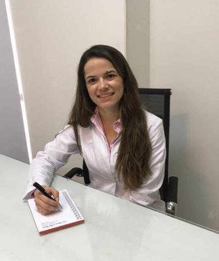Dra. Marina de Melo Mendes
