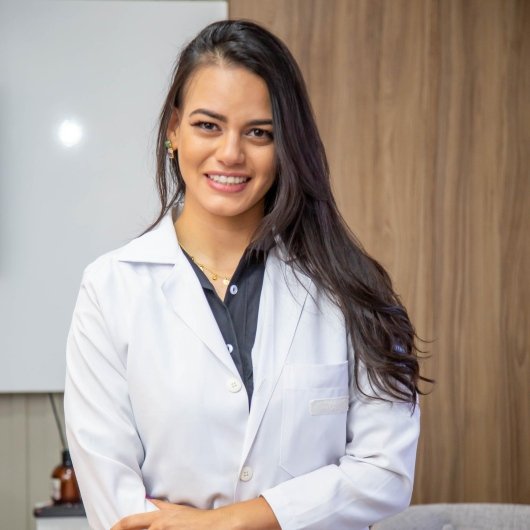 Dra. Mariana Frota
