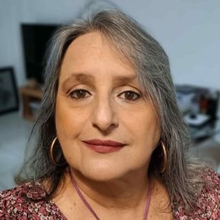 Dra. Claudia Rodrigues Sodré