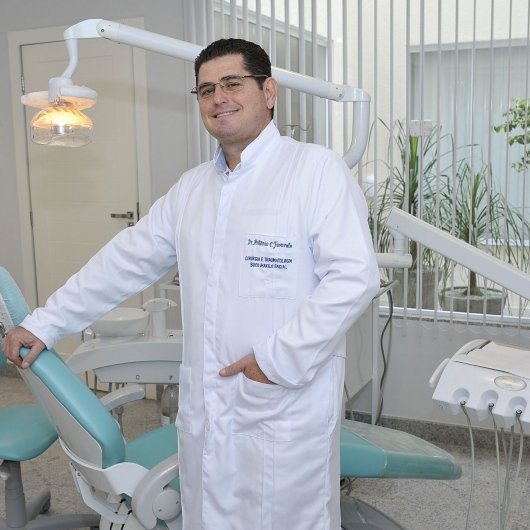 Dr. Antonio Carlos Favarato