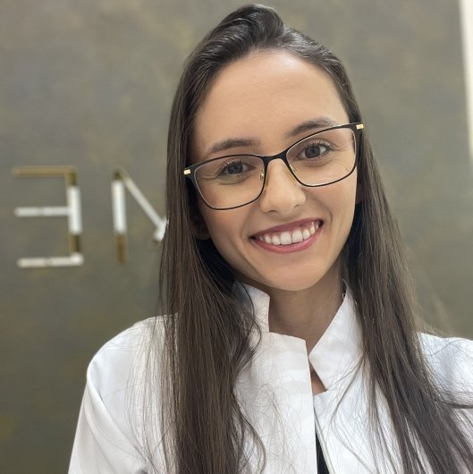Dra. Kezia Vilarinho