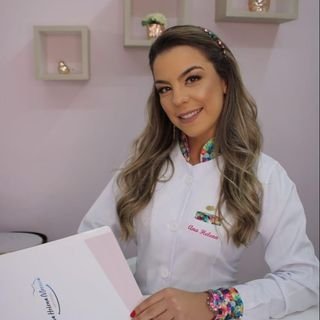 Dra. Ana Helena Moreira
