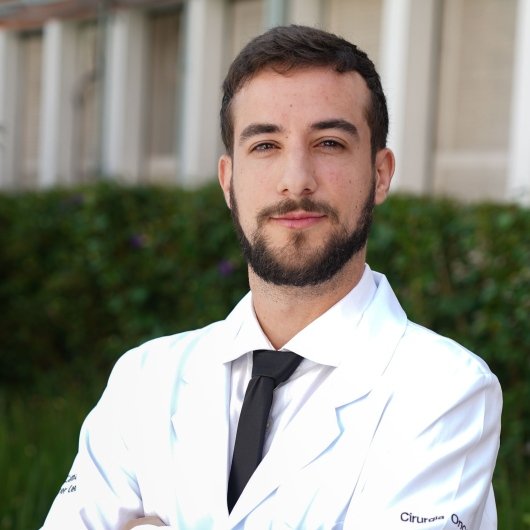 Dr. Lucas Pires