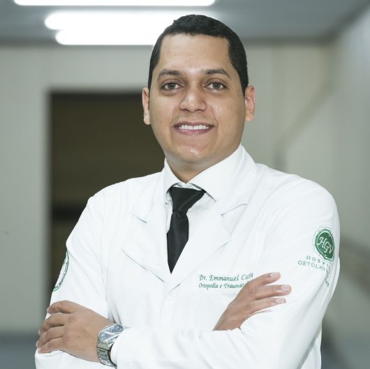 Dr. Emmanuel Costa Maciel