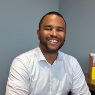 Dr. Marcelo Oliveira