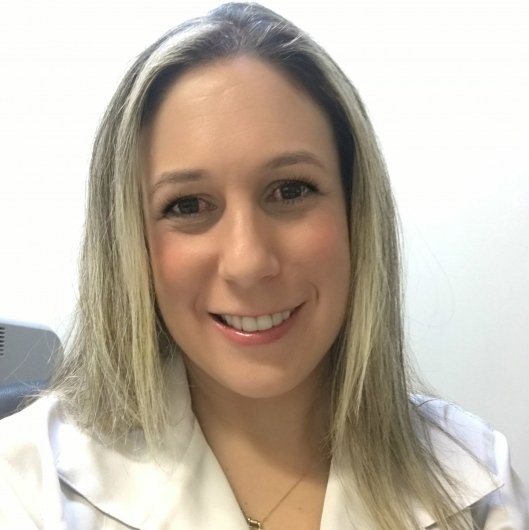 Dra. Juliana Alves Hoehne