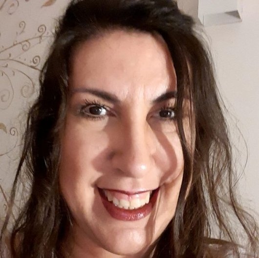 Adriana Barros