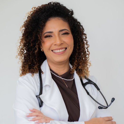 Dra. Camilla Leal