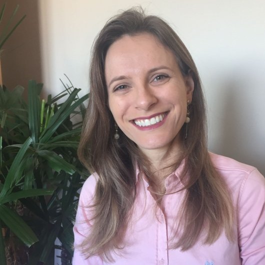 Dra. Bruna Pustai